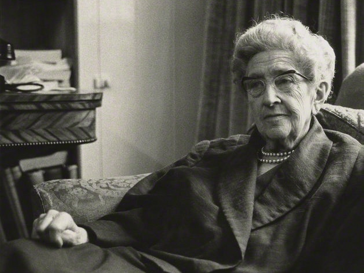 Dame Agatha Christie Resim