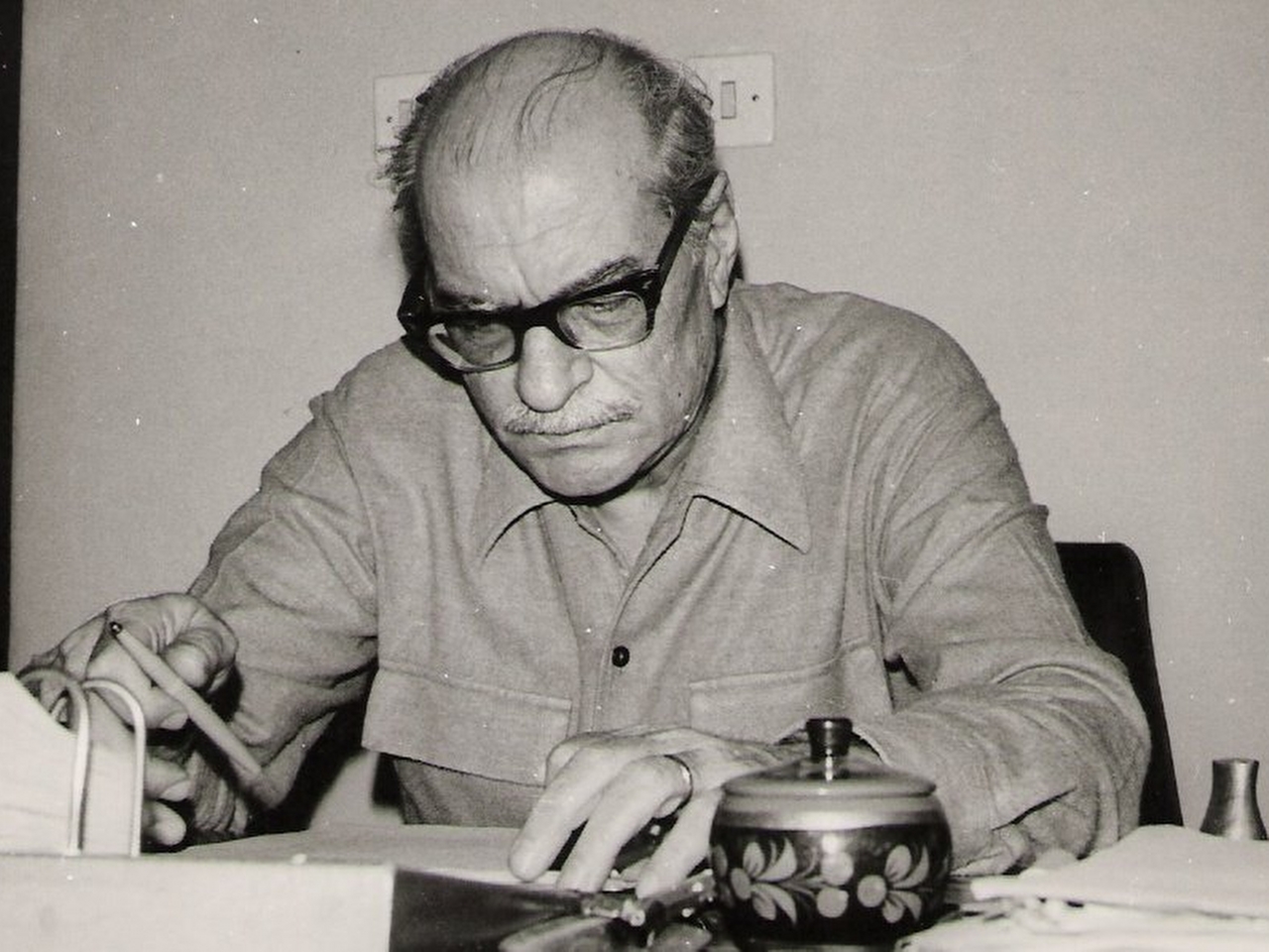 Kemal Tahir Resimleri