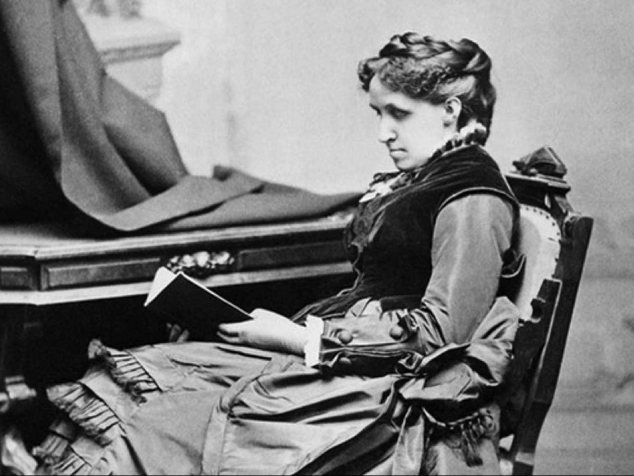 Louisa May Alcott Resimleri