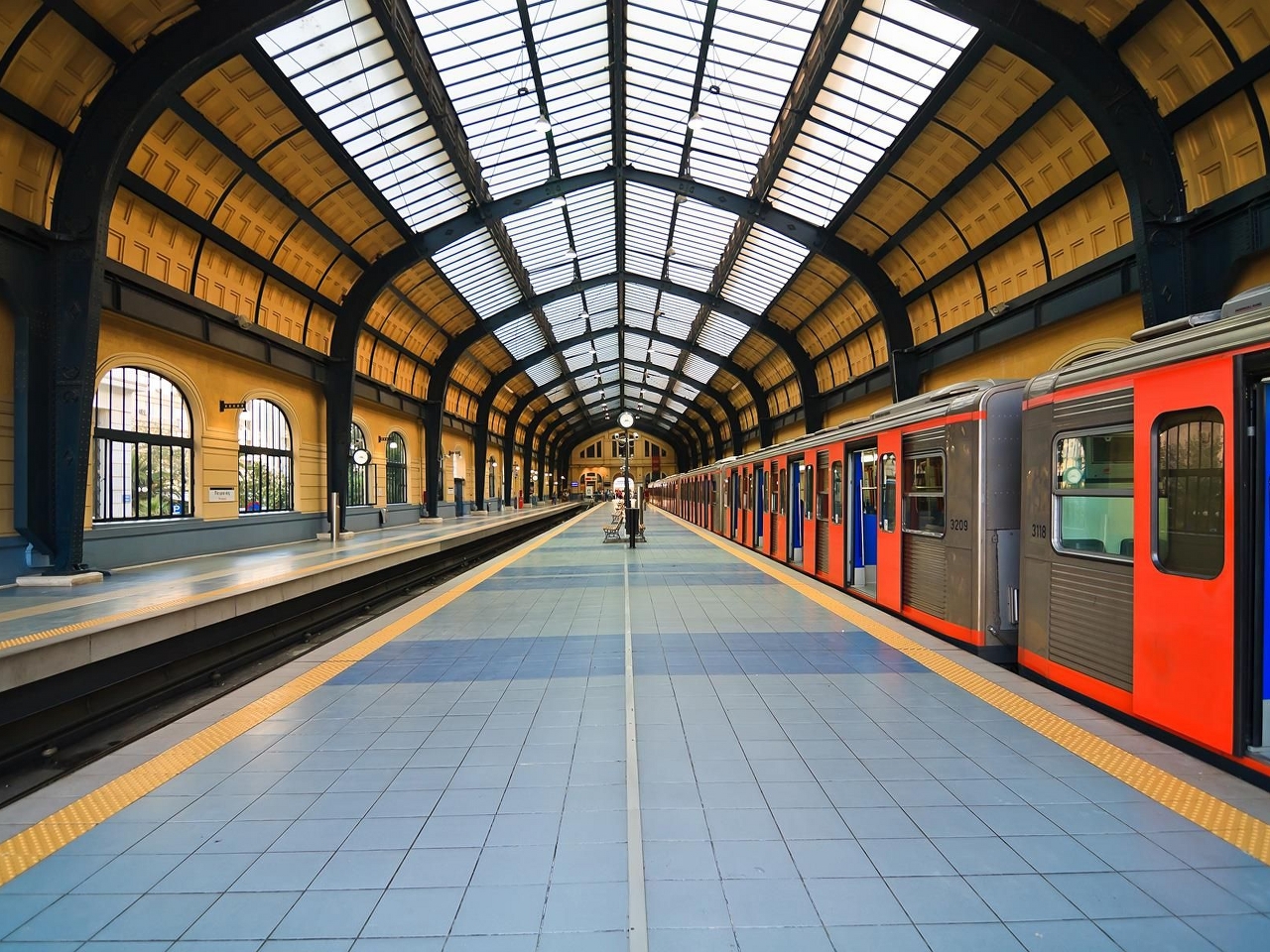Metro Resim Metro Resim