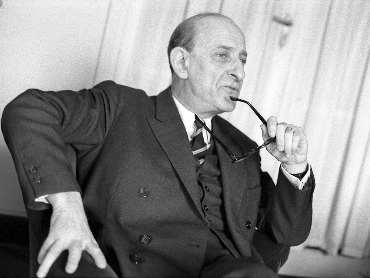 Raymond Aron Resimleri